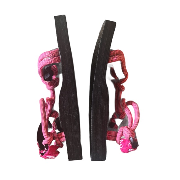 Never Worn Arizona Love Trekky Pink Sandals Size 39 - Picture 4 of 7